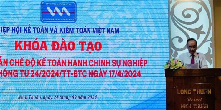 Trung tâm Dịch vụ việc làm cử viên chức tham gia lớp tập huấn “Hướng dẫn chế độ kế toán hành chính sự nghiệp theo Thông tư 24/2024/TT-BTC” tại Ninh Thuận 